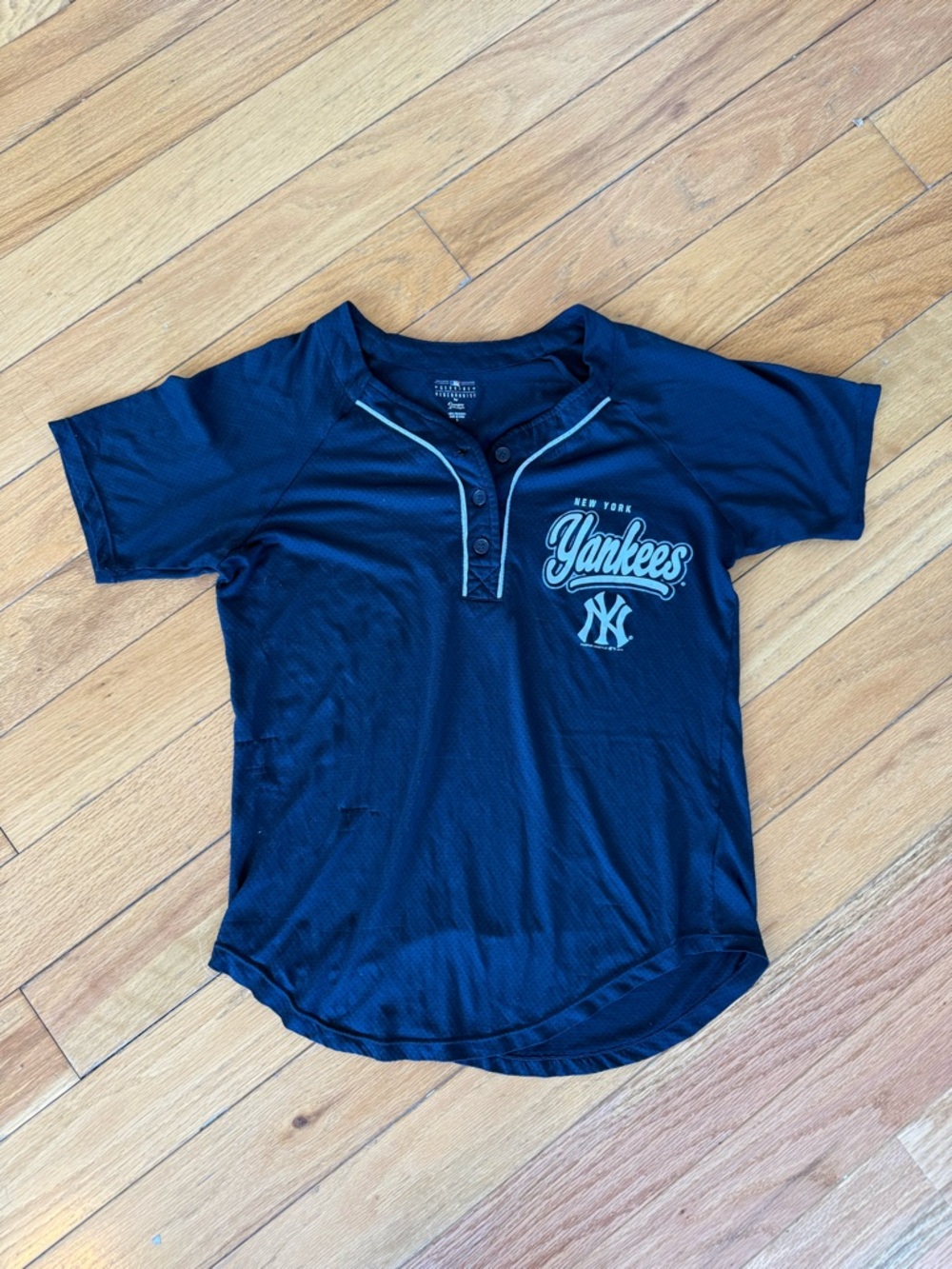 Navy Henley NY Yankees women’s Jersey Top